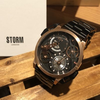 storm／腕時計