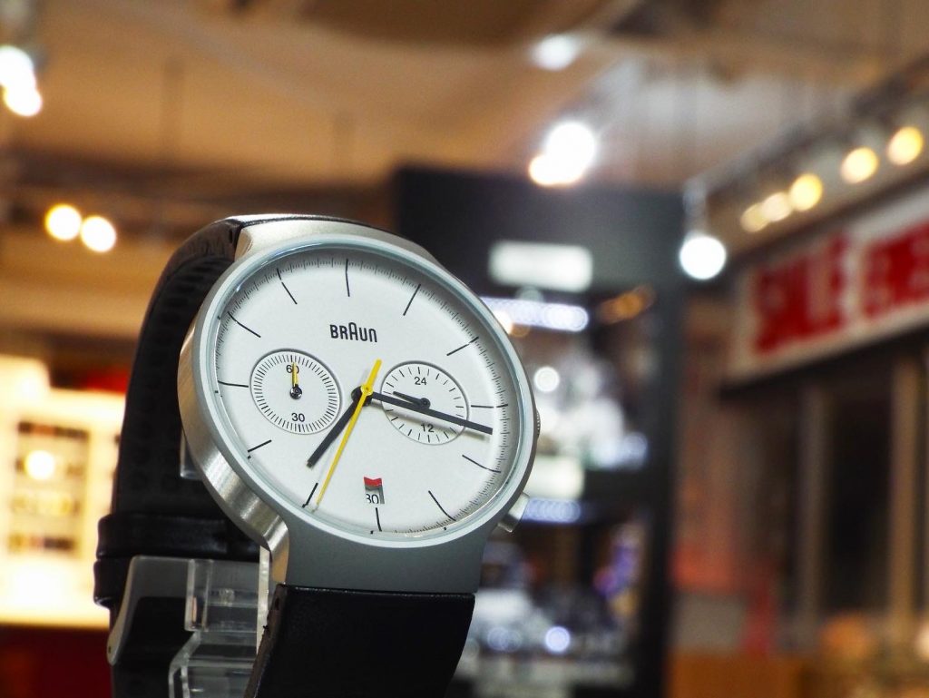 【希少】②BRAUN　ブラウン製 腕時計 AW24　ドイツ製　要電池交換詳しいことは分かりません