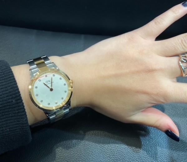 スタッフオススメ商品（DANIEL WELLINGTON)