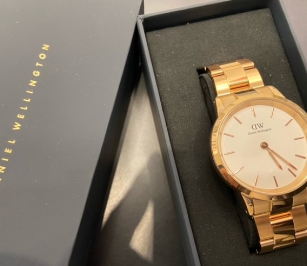 スタッフおすすめ商品（DANIEL WELLINGTON)